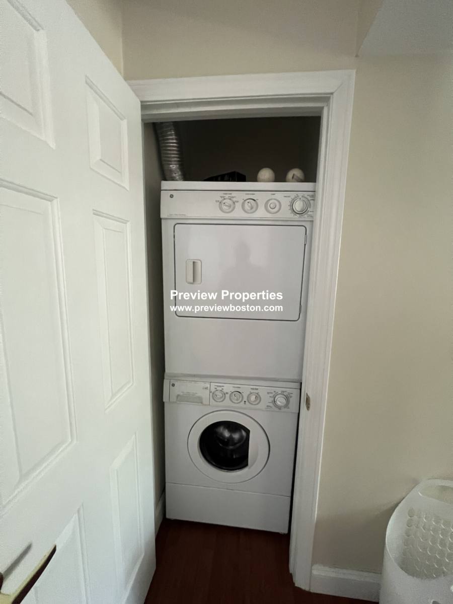 Apartment for rent at 164 Newton St #3, Brighton, MA 02135