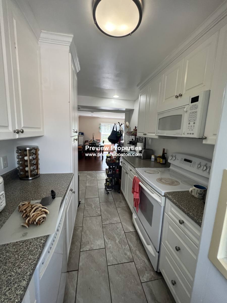 Apartment for rent at 164 Newton St #3, Brighton, MA 02135