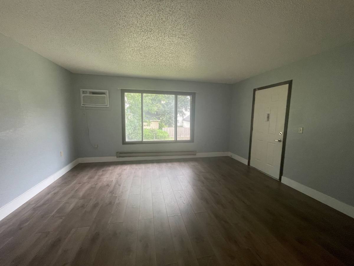 Apartment for rent at 210 W Center St, Conrad, IA 50621