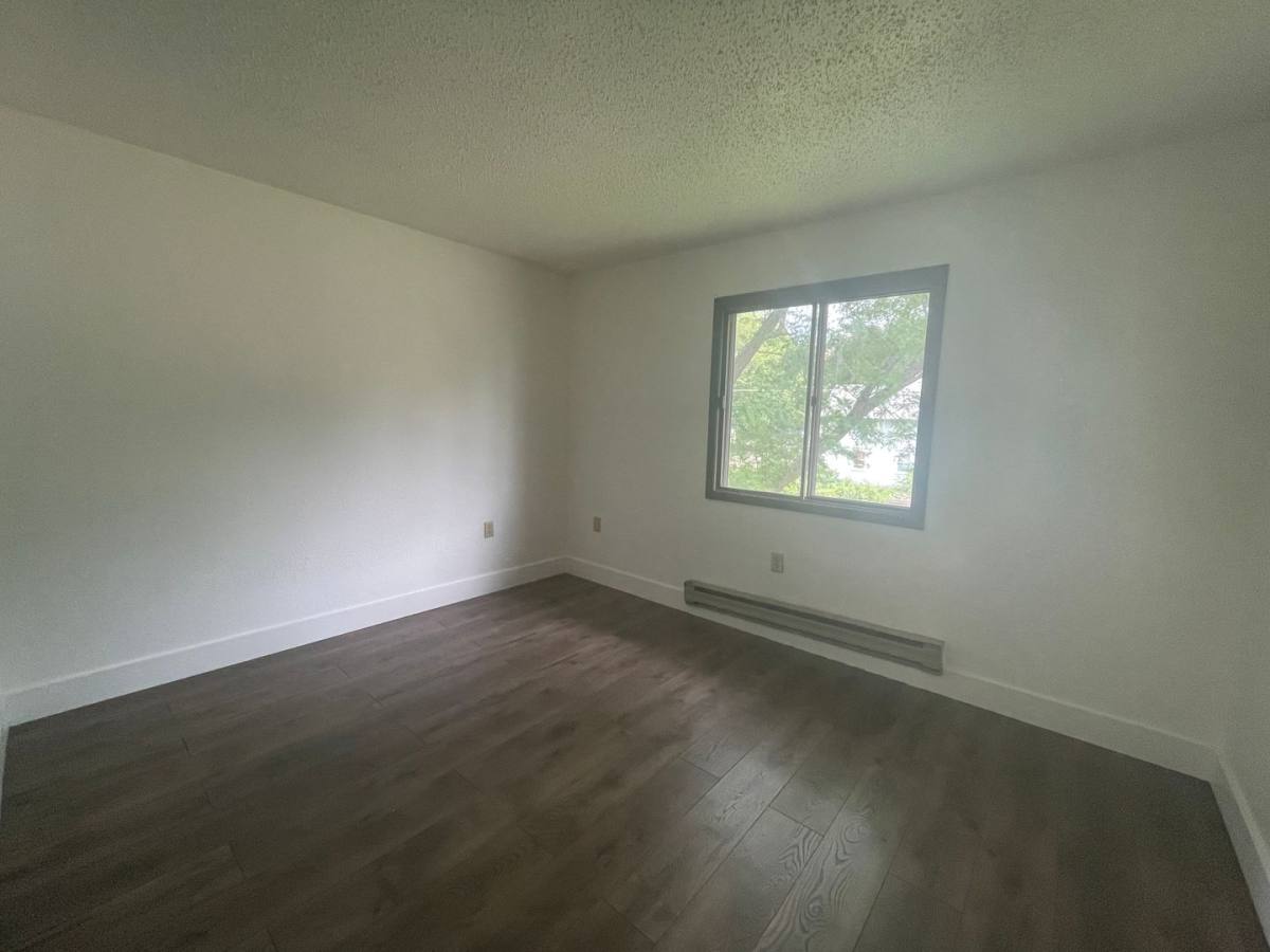 Apartment for rent at 210 W Center St, Conrad, IA 50621