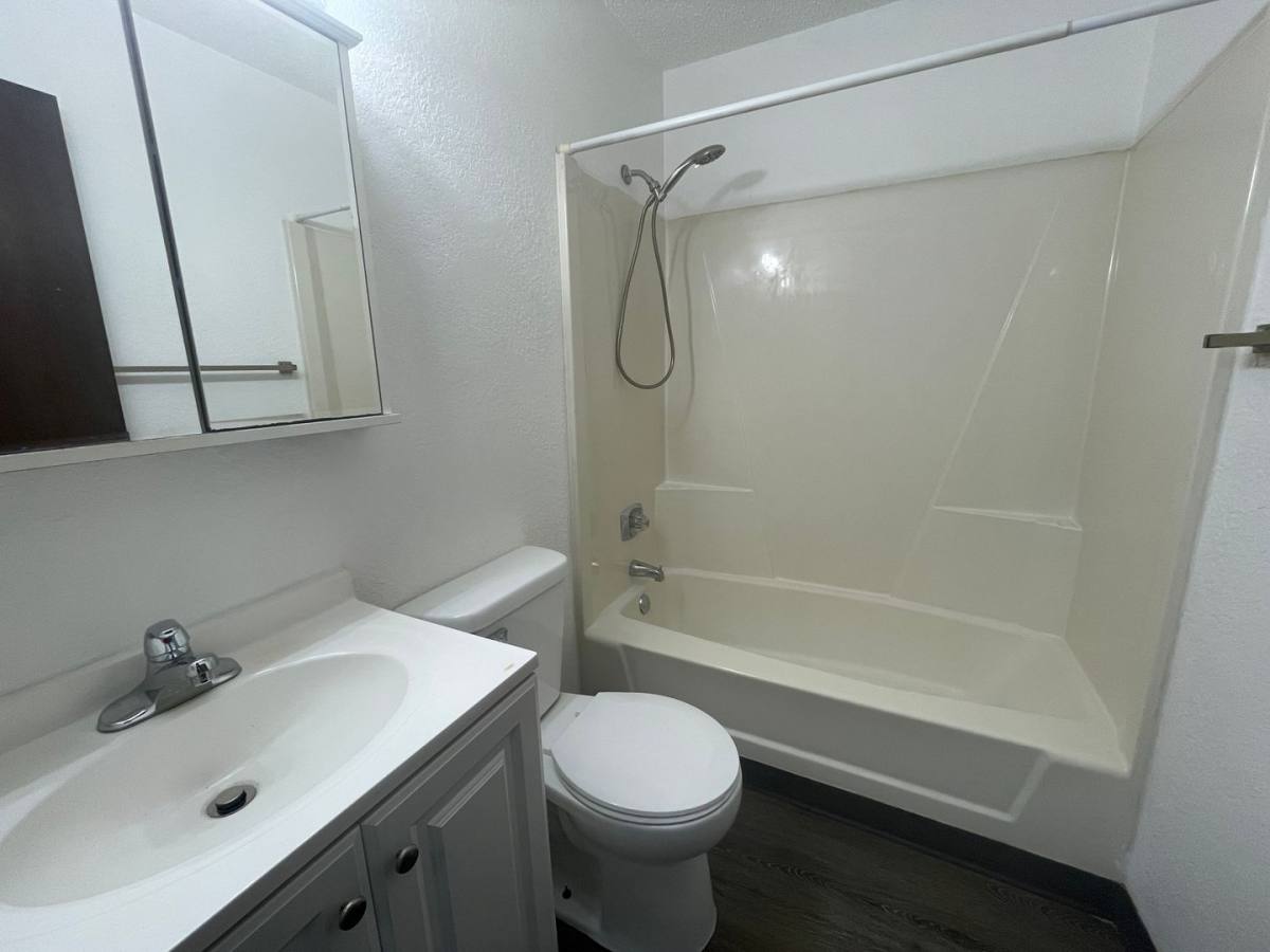 Apartment for rent at 210 W Center St, Conrad, IA 50621