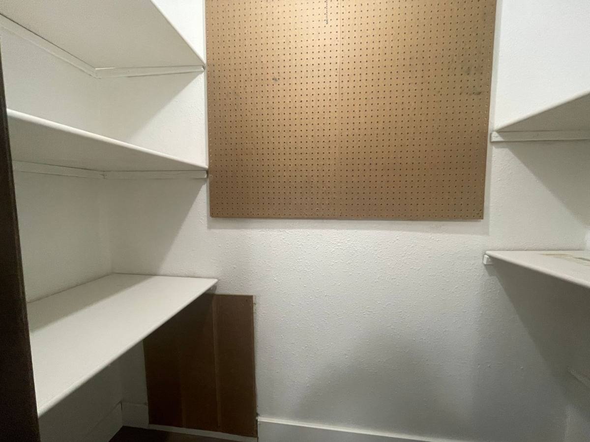 Apartment for rent at 210 W Center St, Conrad, IA 50621