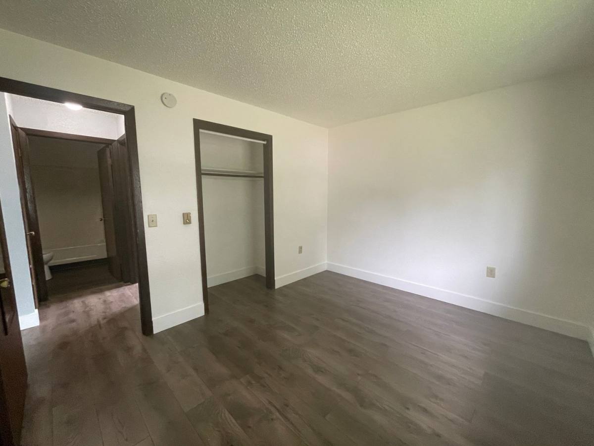 Apartment for rent at 210 W Center St, Conrad, IA 50621