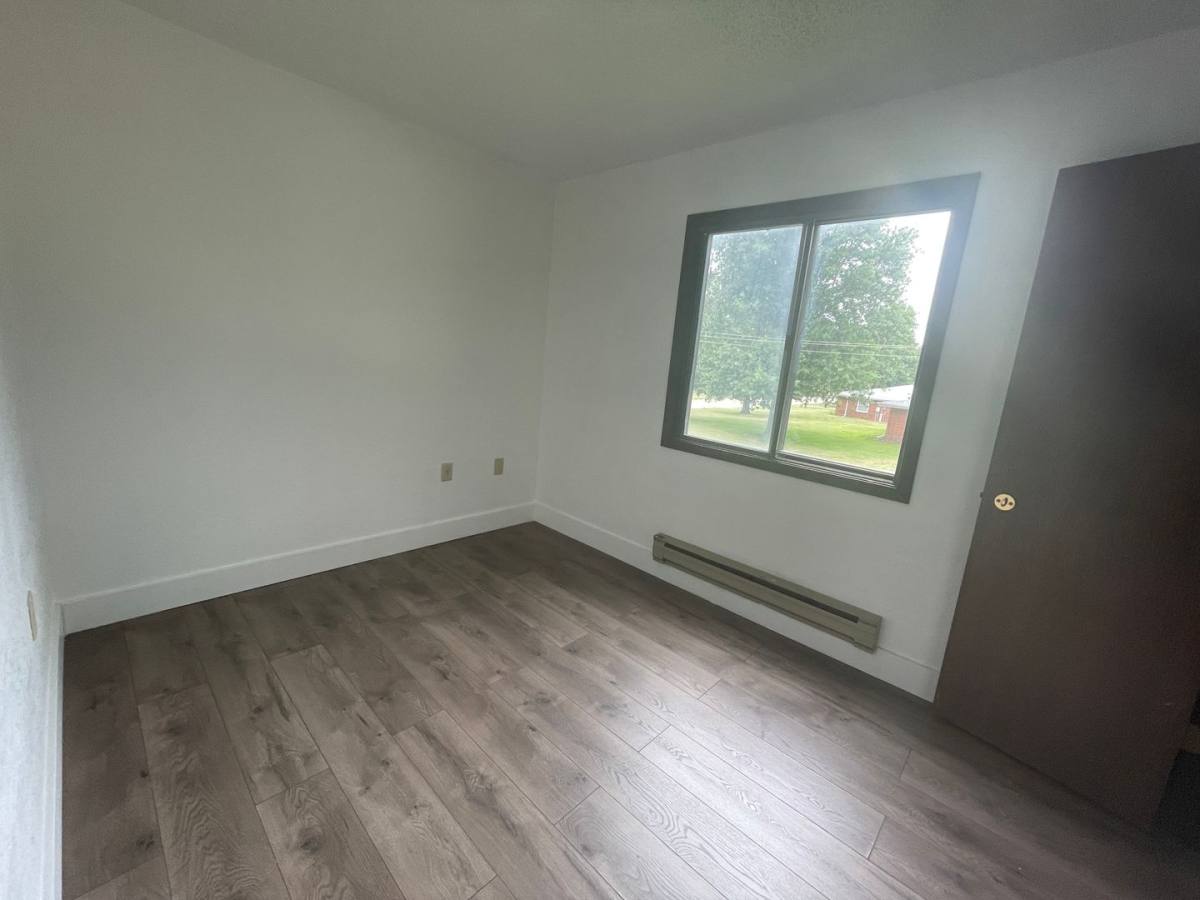 Apartment for rent at 210 W Center St, Conrad, IA 50621