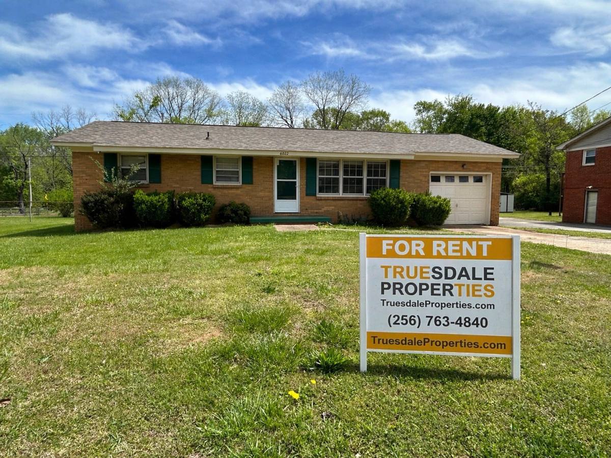 House for rent at 6022 Belgrade Dr NW, Huntsville, AL 35810