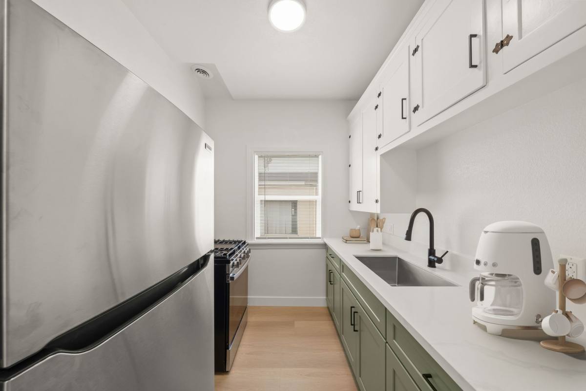 Apartment for rent at 4251 E 4th St, Long Beach, CA 90814