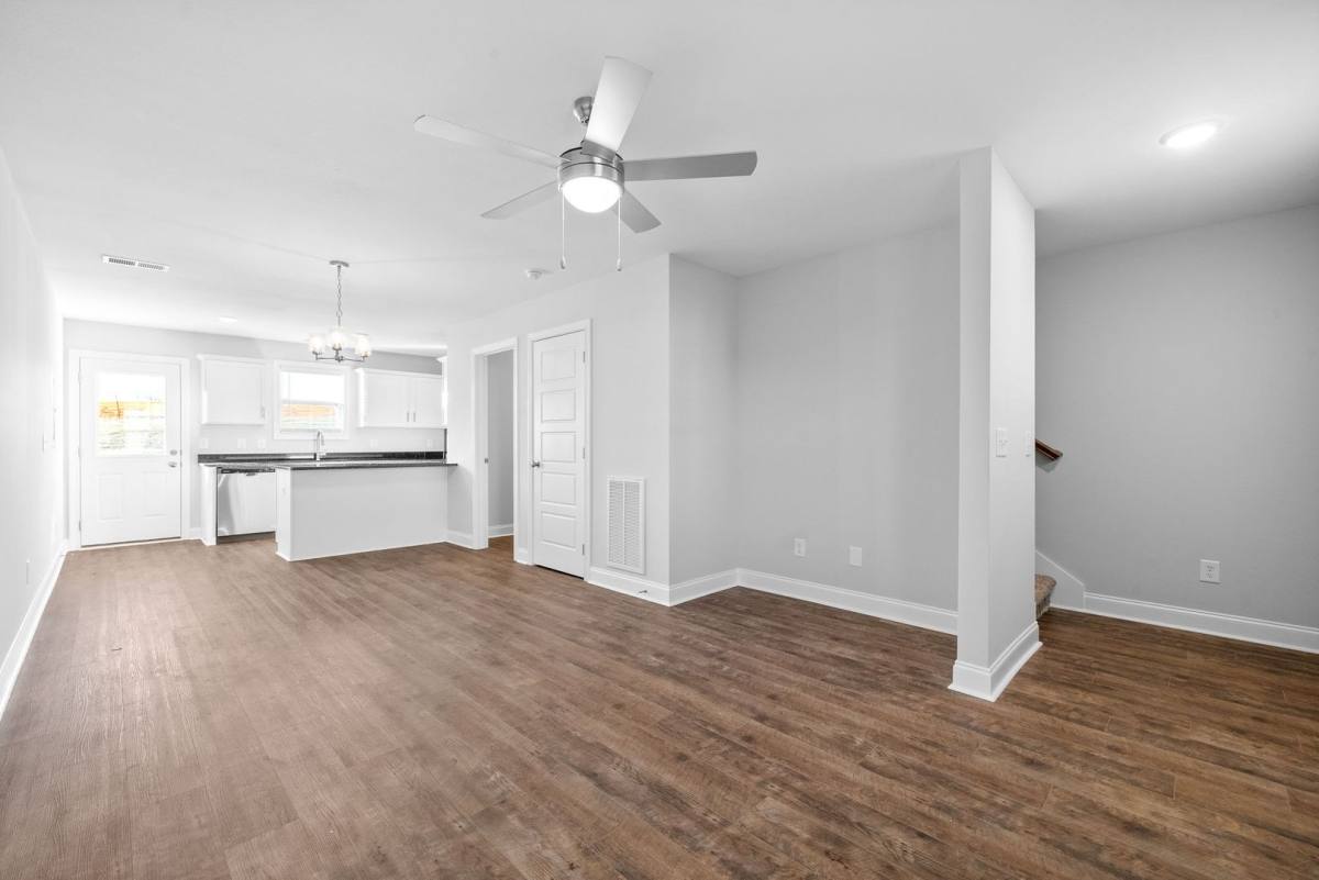 Apartment for rent at 919 Martin St, Clarksville, TN 37040