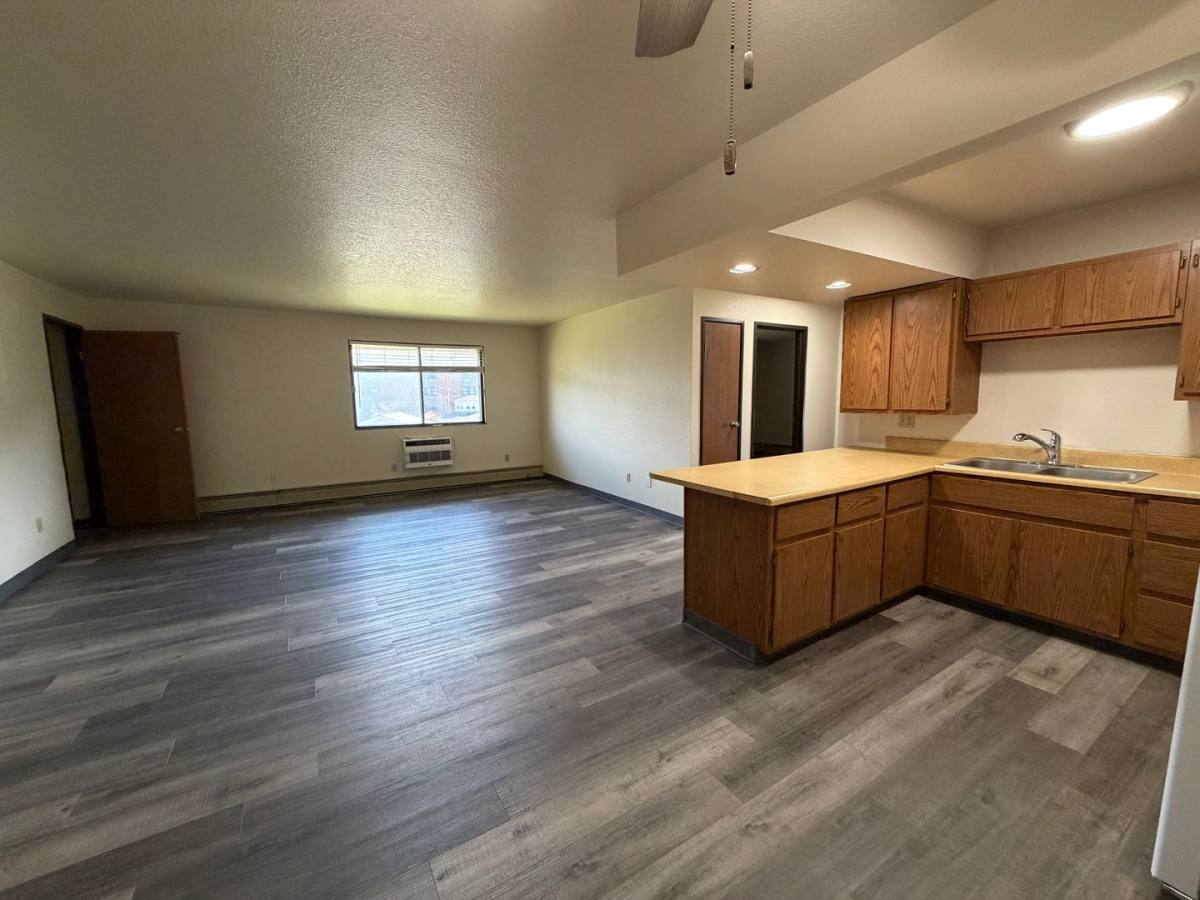 Apartment for rent at 365 N Peters Ave, Fond Du Lac, WI 54935