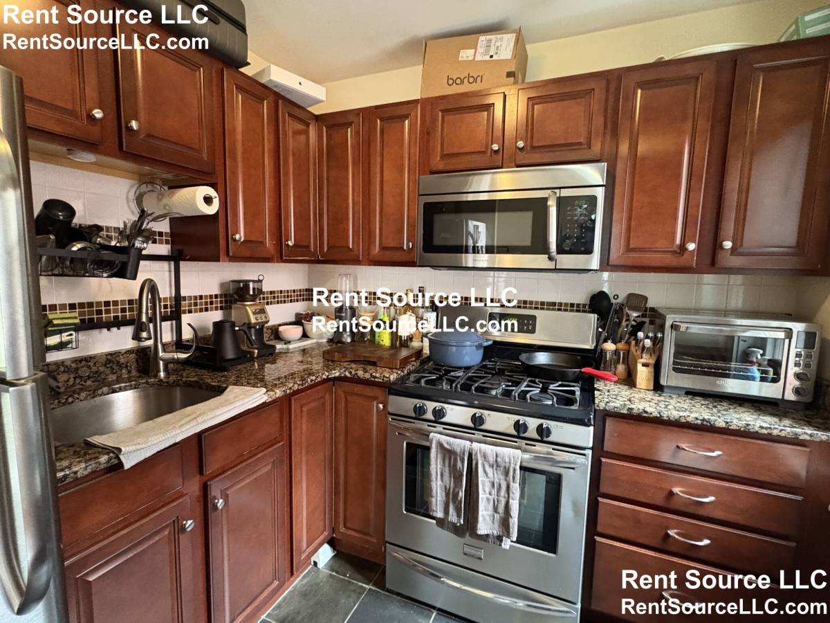 Apartment for rent at 23 Ware St #4, Cambridge, MA 02138