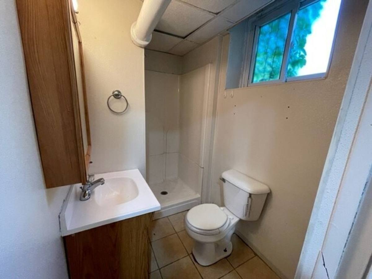 Apartment for rent at 625 E Burlington St, Iowa City, IA 52240