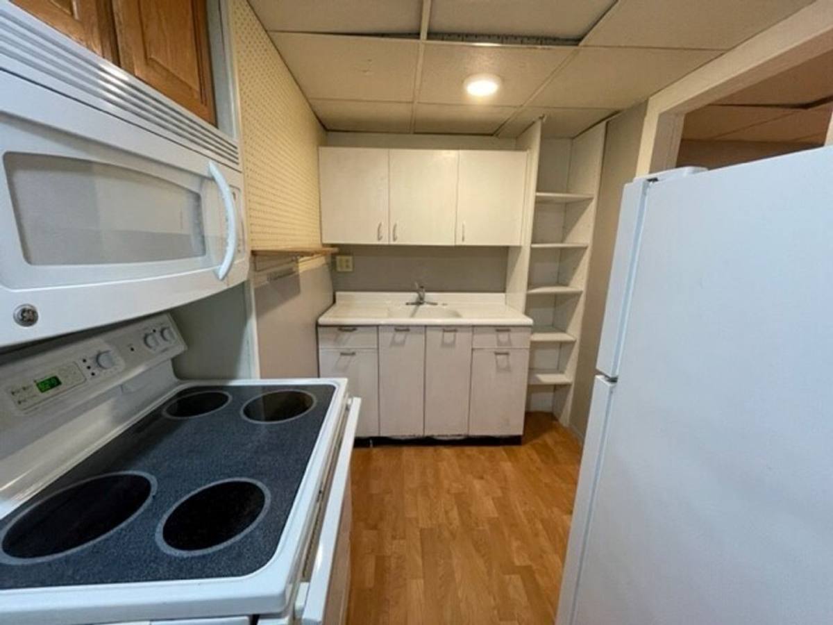 Apartment for rent at 625 E Burlington St, Iowa City, IA 52240