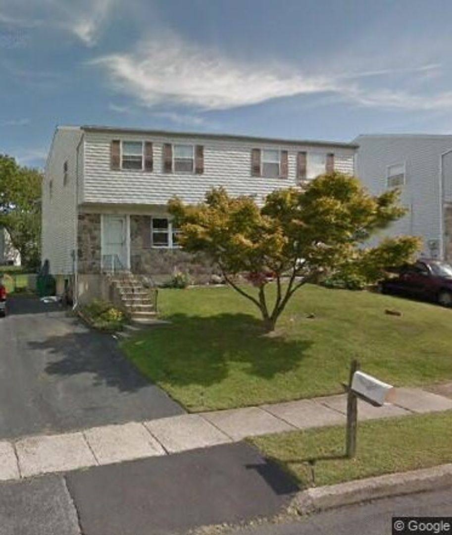 House for rent at 727 Holly Dr, Pottstown, PA 19464