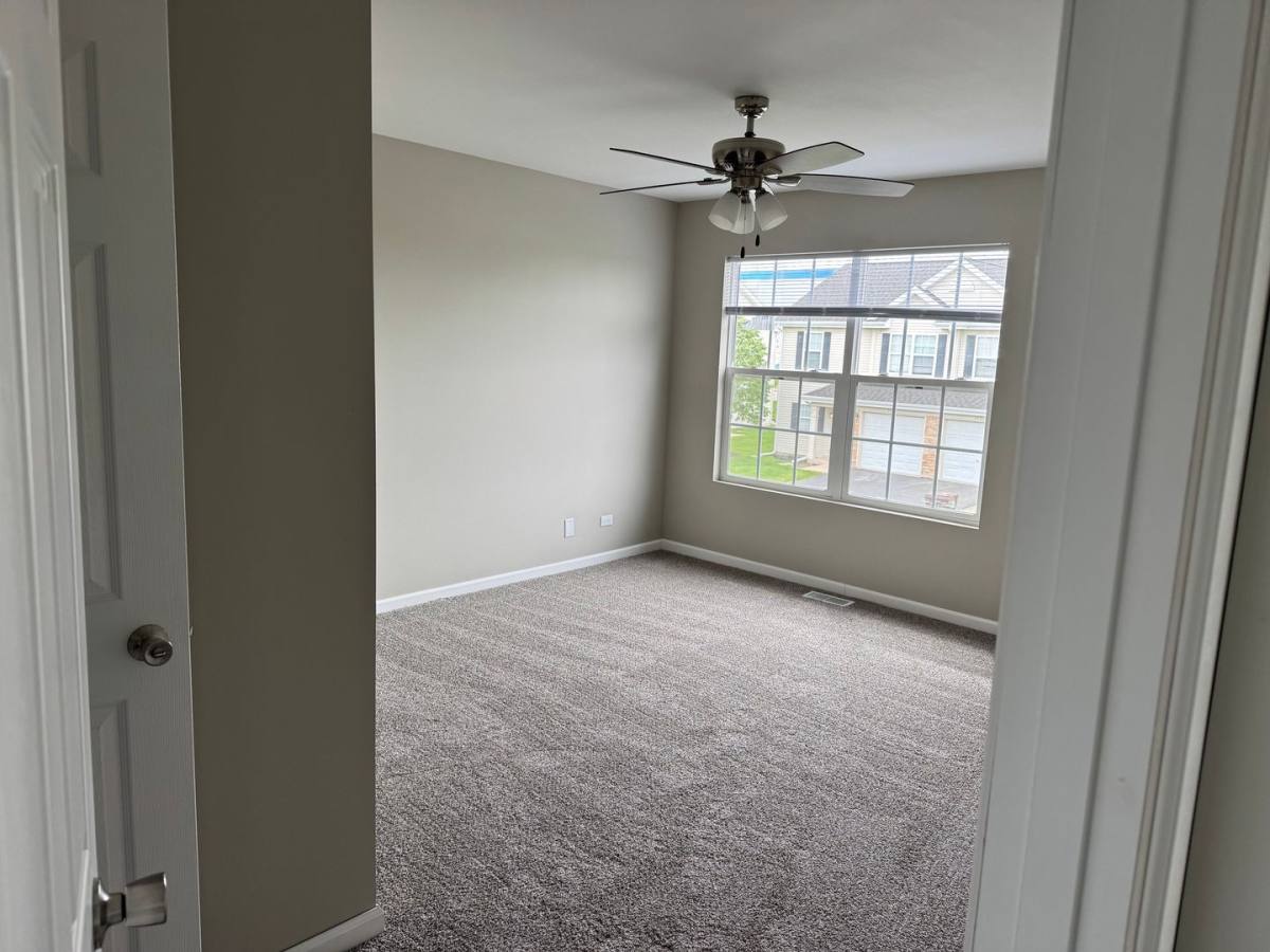 House for rent at 1725 Chrysler Dr, Belvidere, IL 61008