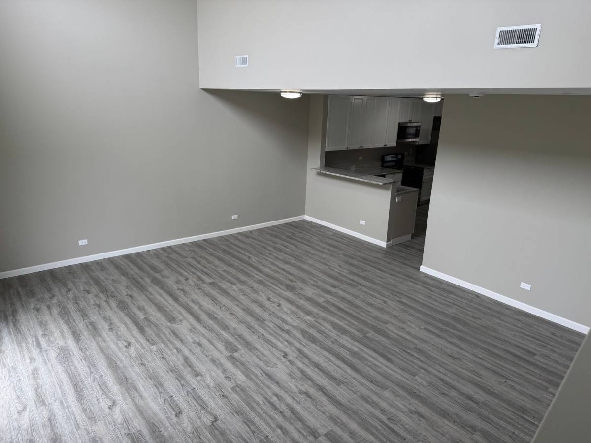 House for rent at 1725 Chrysler Dr, Belvidere, IL 61008