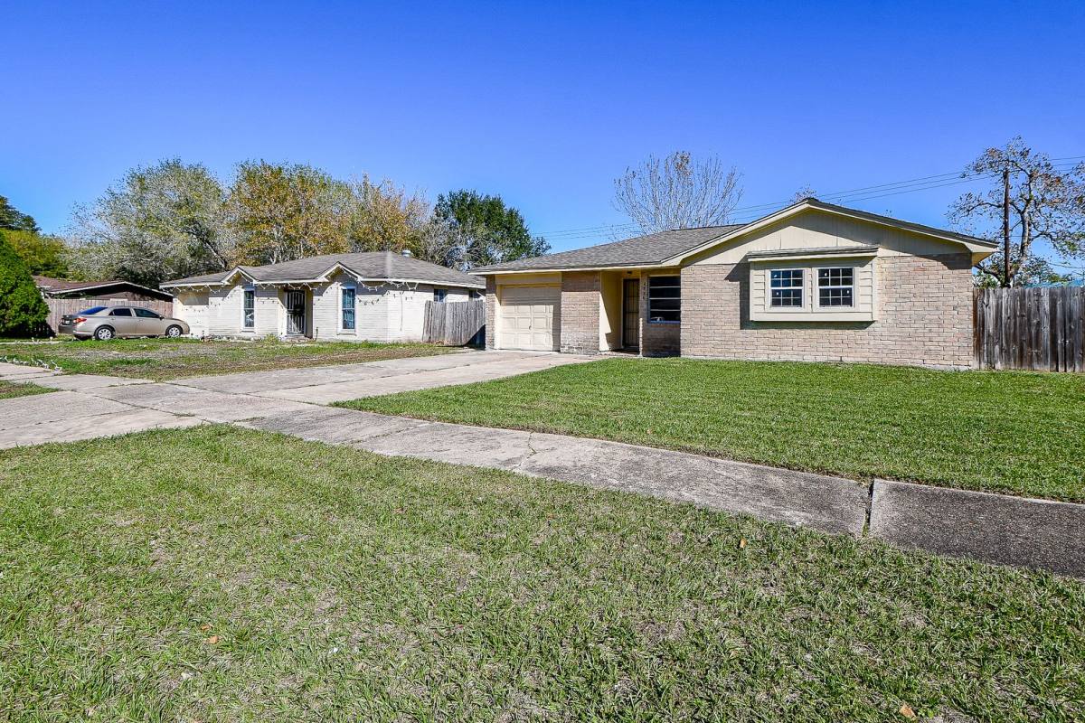 House for rent at 4926 Ridgestone St, Houston, TX 77053