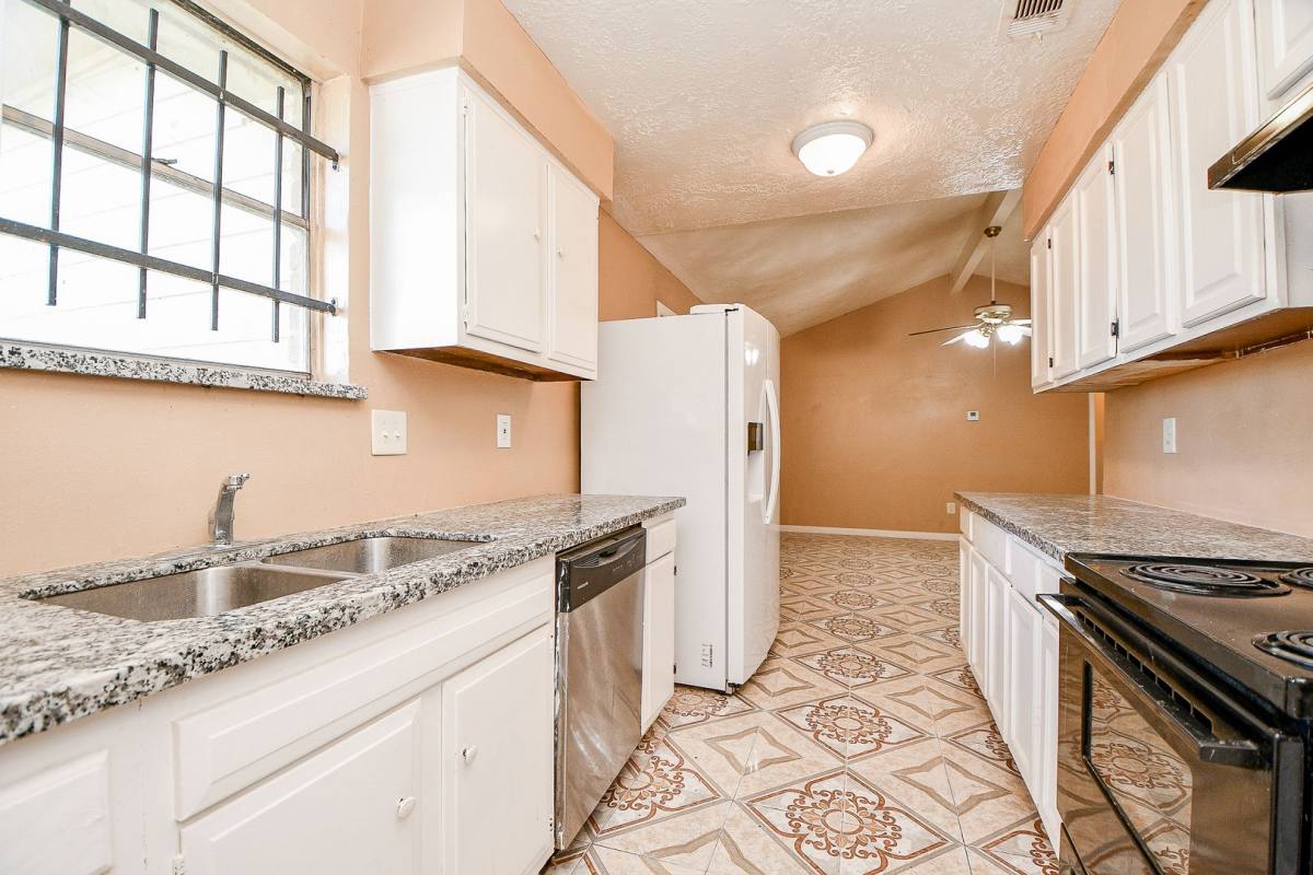 House for rent at 4926 Ridgestone St, Houston, TX 77053