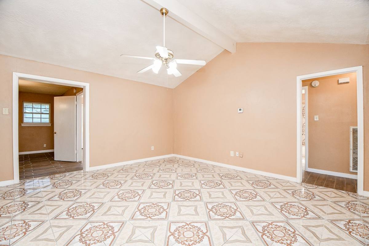 House for rent at 4926 Ridgestone St, Houston, TX 77053
