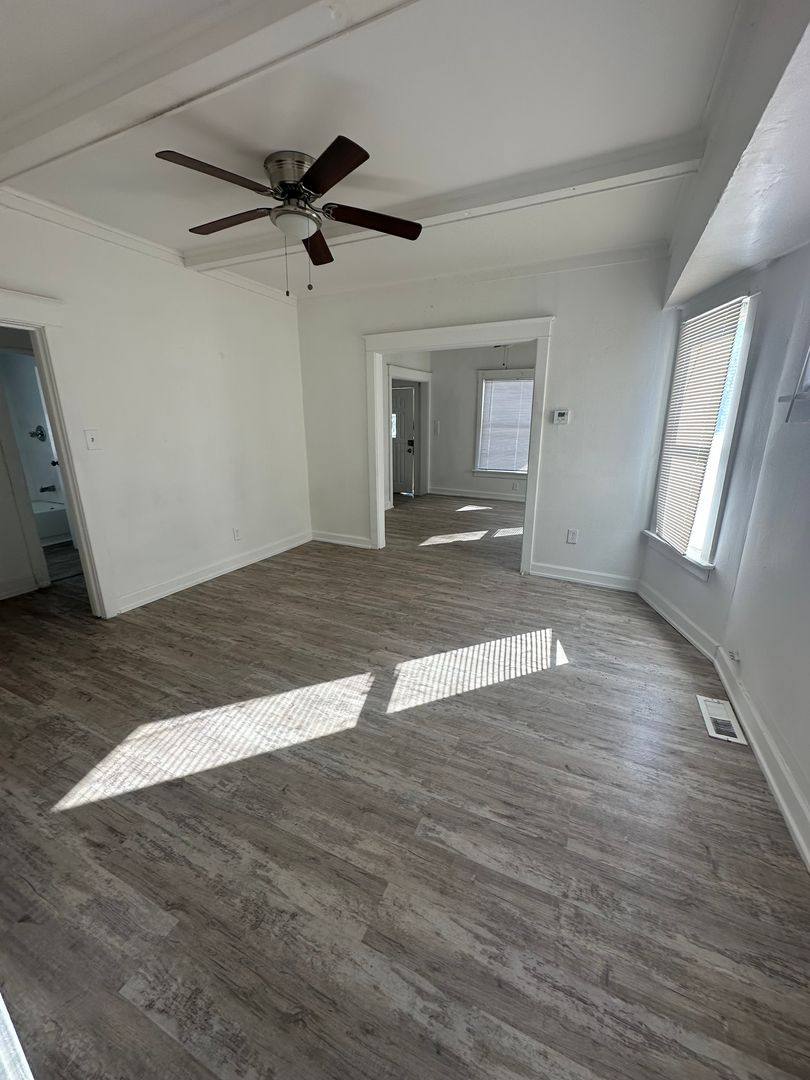 House for rent at 2900 E 21st St, Kansas City, MO 64127