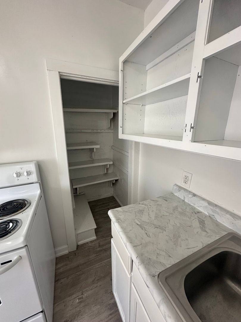 House for rent at 2900 E 21st St, Kansas City, MO 64127