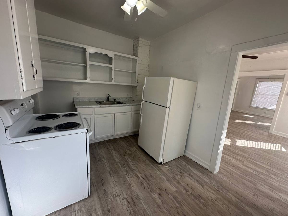 House for rent at 2900 E 21st St, Kansas City, MO 64127