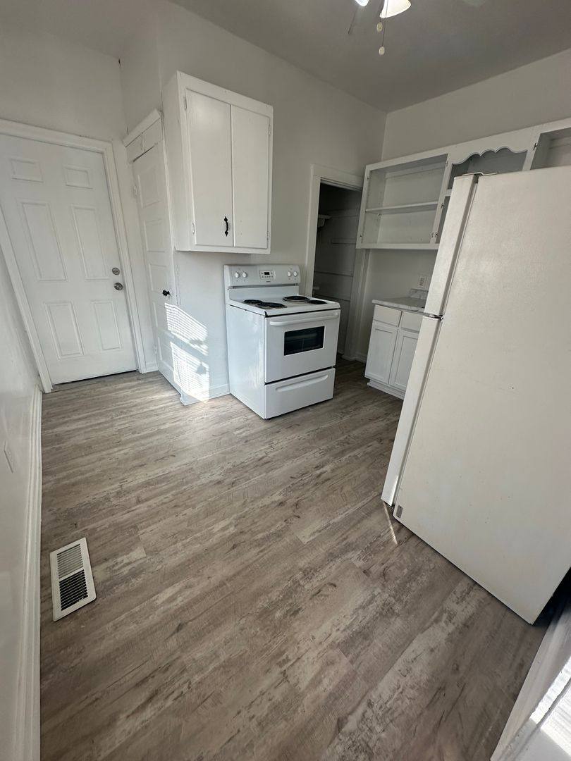 House for rent at 2900 E 21st St, Kansas City, MO 64127
