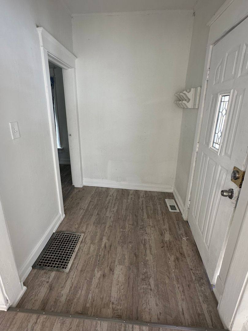 House for rent at 2900 E 21st St, Kansas City, MO 64127