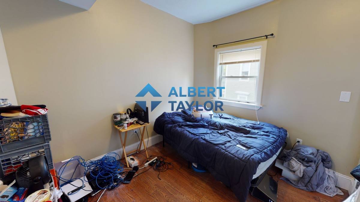Apartment for rent at 344 Centre St #3, Jamaica Plain, MA 02130