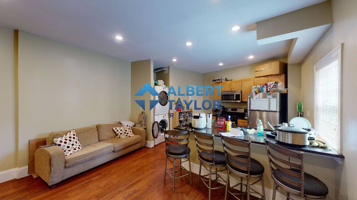 Apartment for rent at 344 Centre St #3, Jamaica Plain, MA 02130