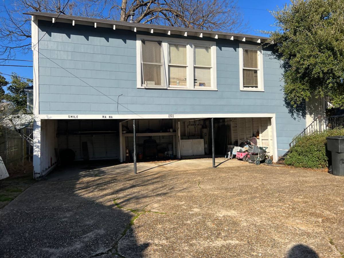 Apartment for rent at 926, 926 1 2 & #928, Shreveport, LA 71104