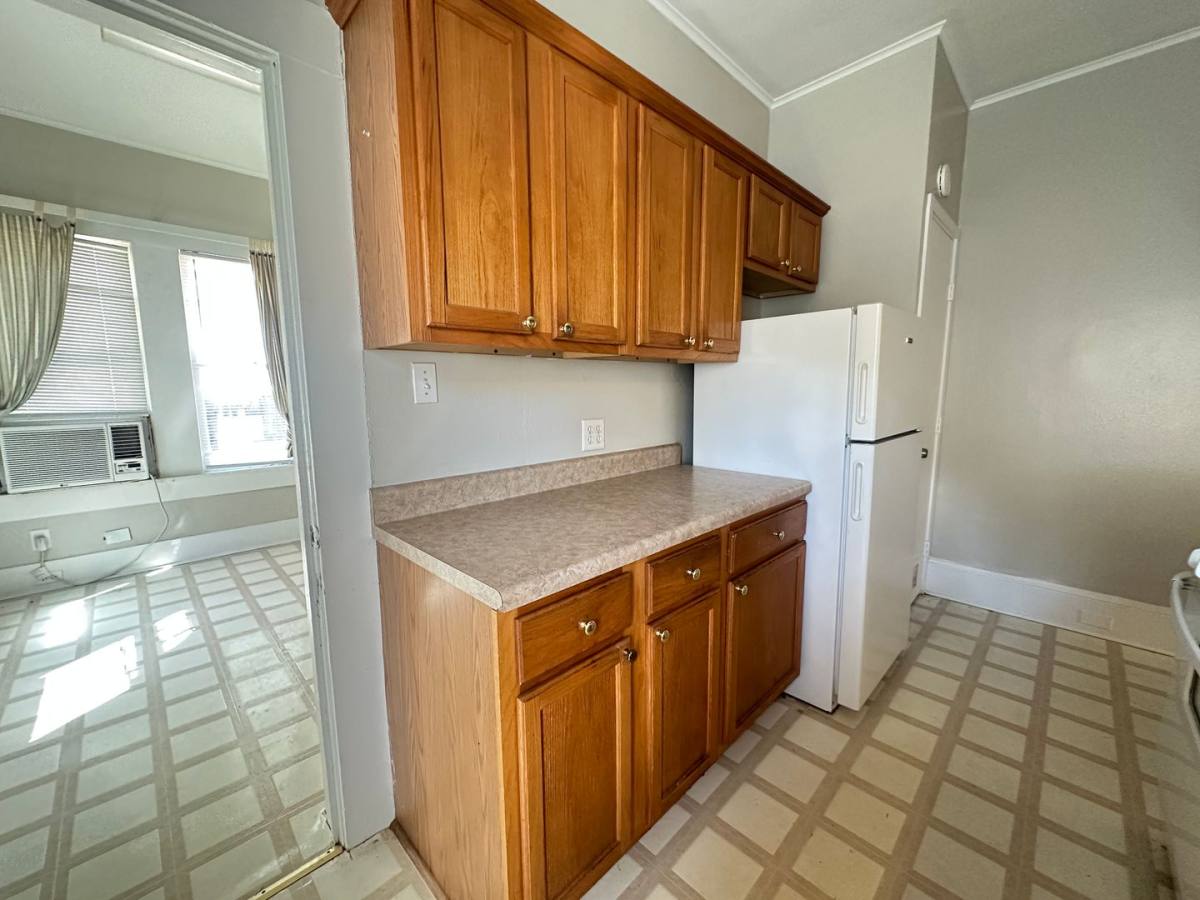 Apartment for rent at 926, 926 1 2 & #928, Shreveport, LA 71104