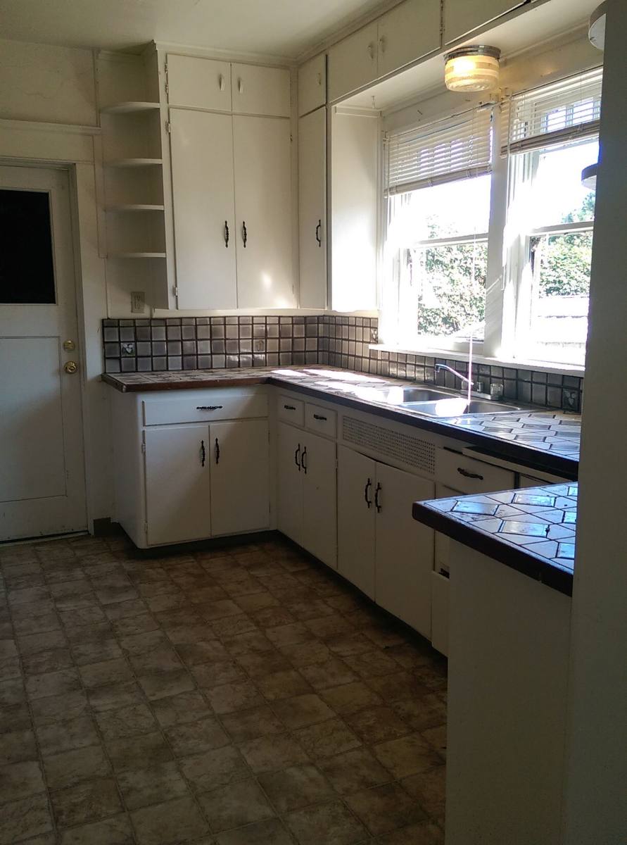 Apartment for rent at 45, 46, 48, 53, 60, 70, 73, 77, 82 Rasor Ave, Eugene, OR 97404