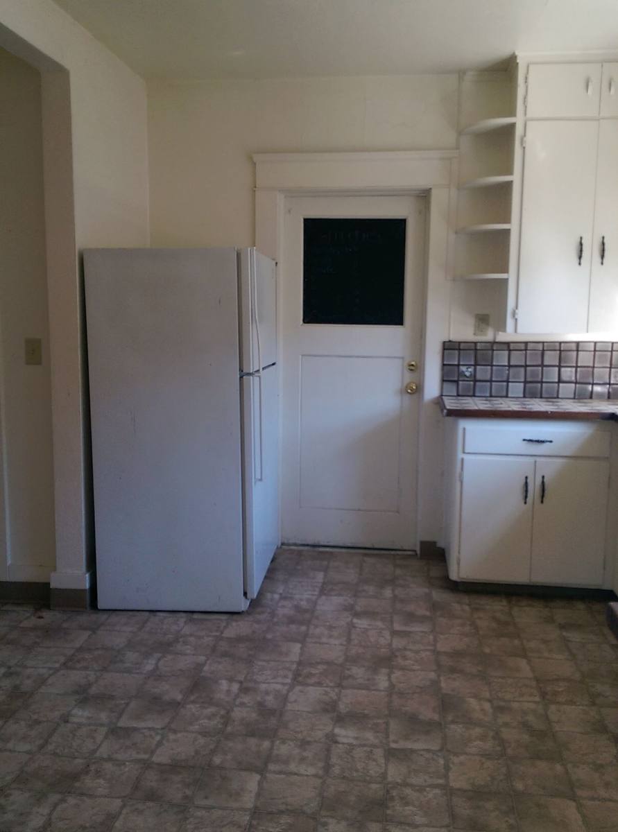 Apartment for rent at 45, 46, 48, 53, 60, 70, 73, 77, 82 Rasor Ave, Eugene, OR 97404
