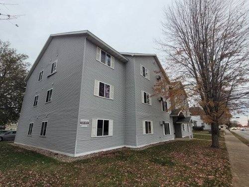 Apartment for rent at 216 W Ave, La Crosse, WI 54601