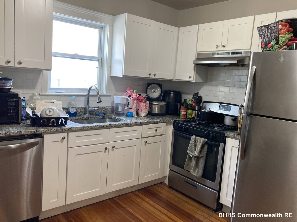 Apartment for rent at 91 Fredricks Ave #1, Medford, MA 02155