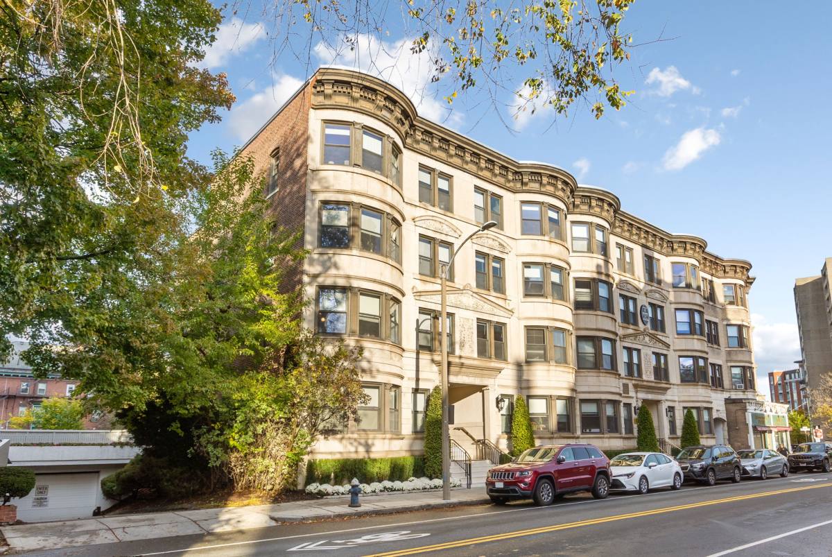 Apartment for rent at 1 Winchester St #401, Brookline, MA 02446