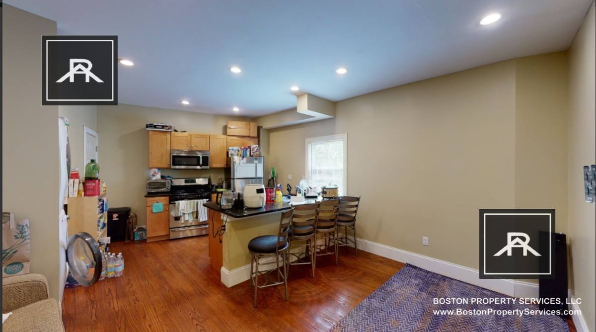 Apartment for rent at 346 Centre #3, Jamaica Plain, MA 02130