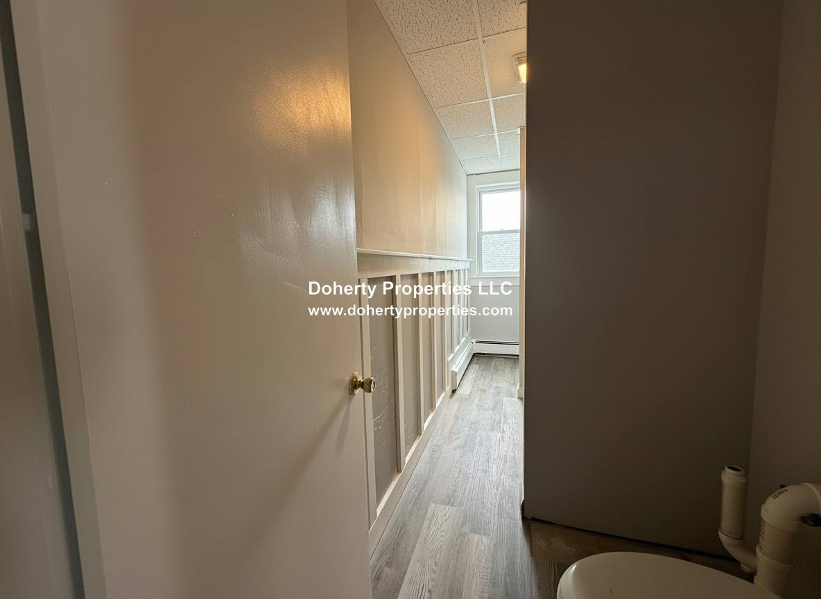 Apartment for rent at 117 University Ave #3, Lowell, MA 01854