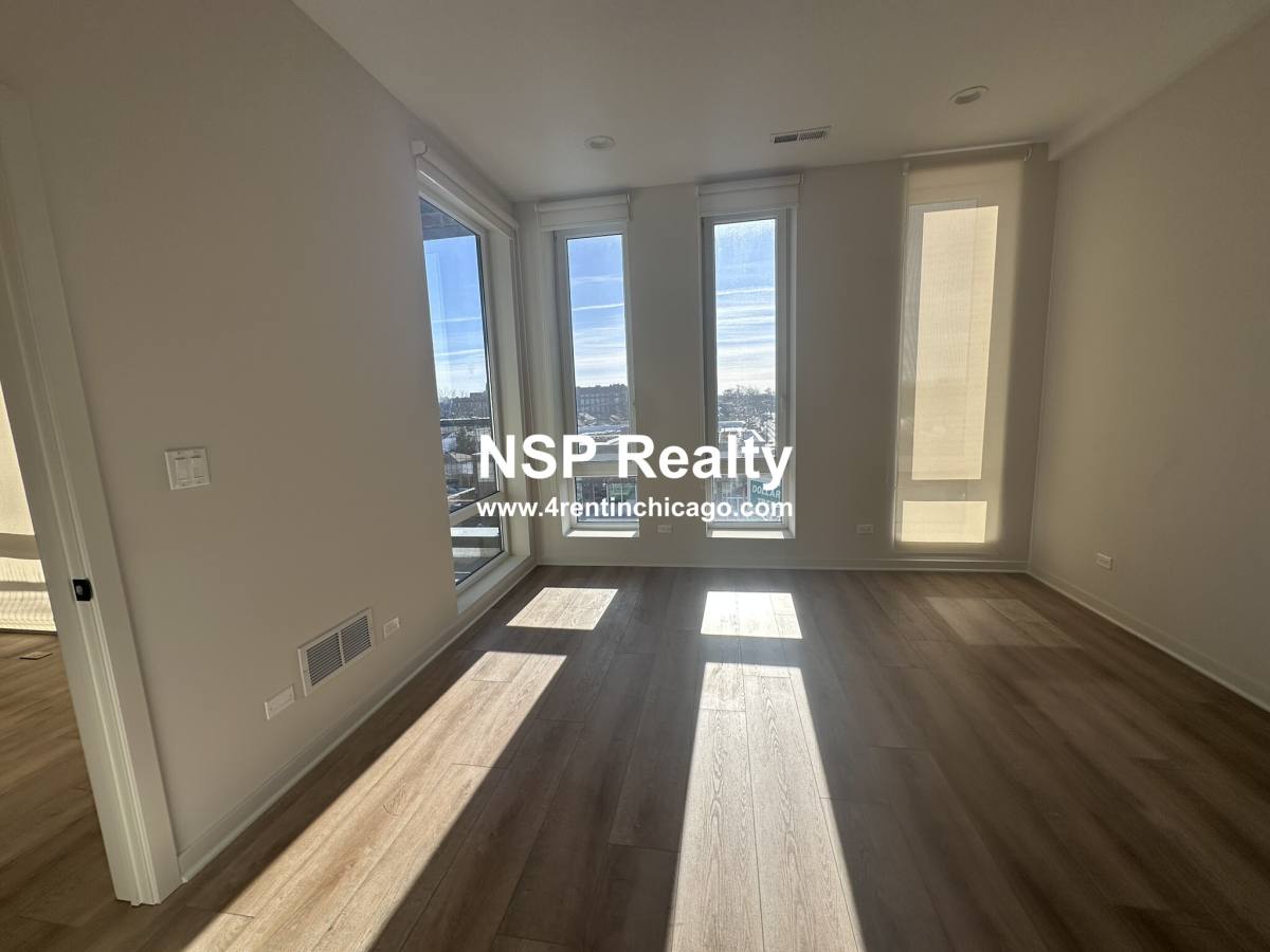 Apartment for rent at 6340 Belmont #206, Chicago, IL 60634