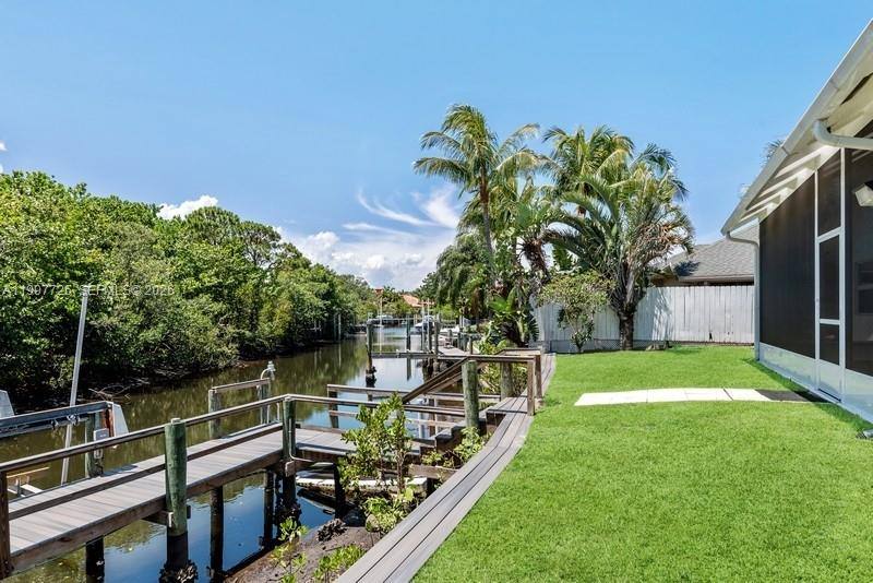 House for rent at 14019 N Miller Dr, Palm Beach Gardens, FL 33410