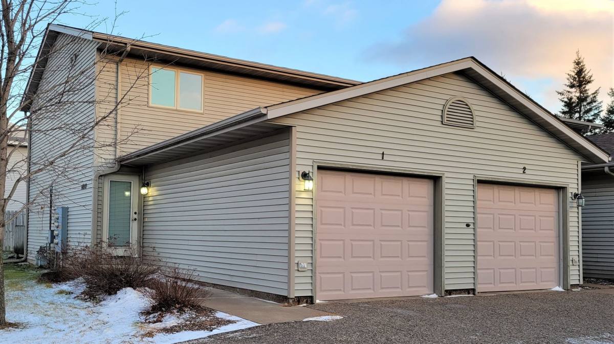 Townhouse for rent at 4912 Coventry Court, Eau Claire, WI 54701