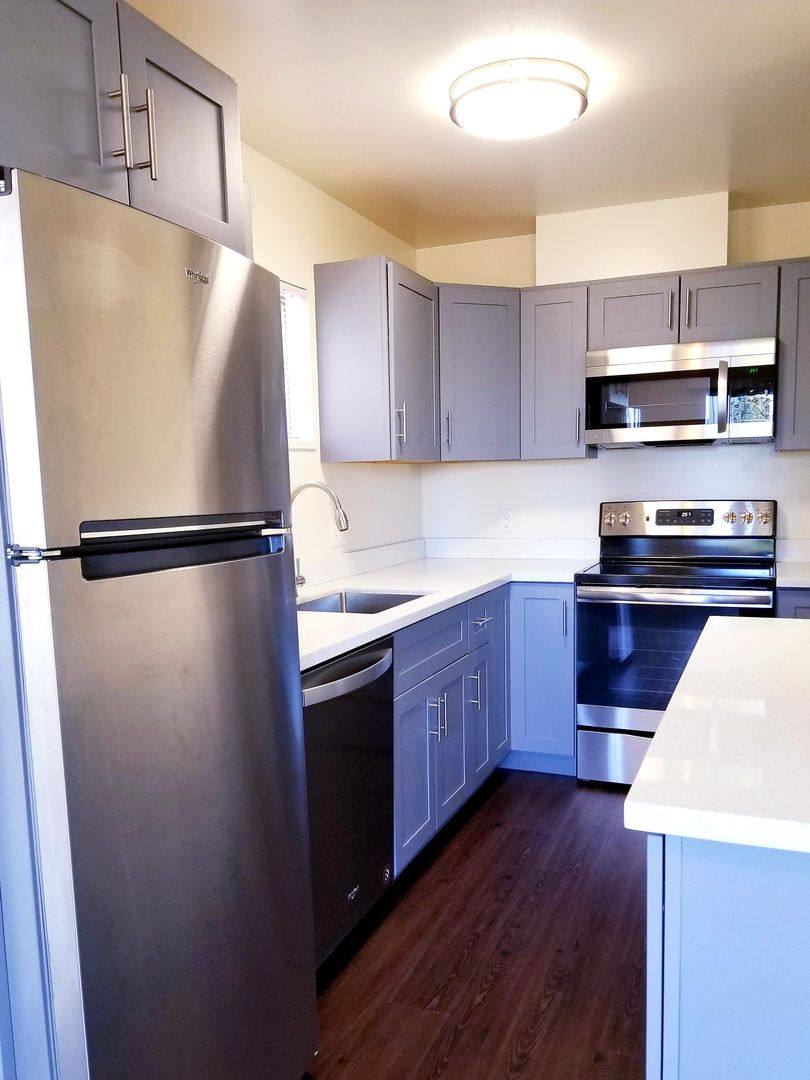 Apartment for rent at 300 Monte Vista Ave, Oakland, CA 94611
