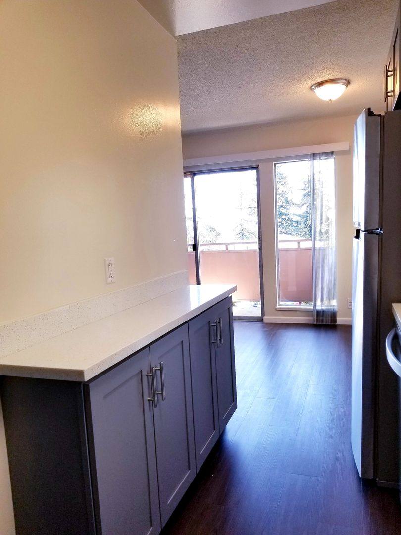 Apartment for rent at 300 Monte Vista Ave, Oakland, CA 94611