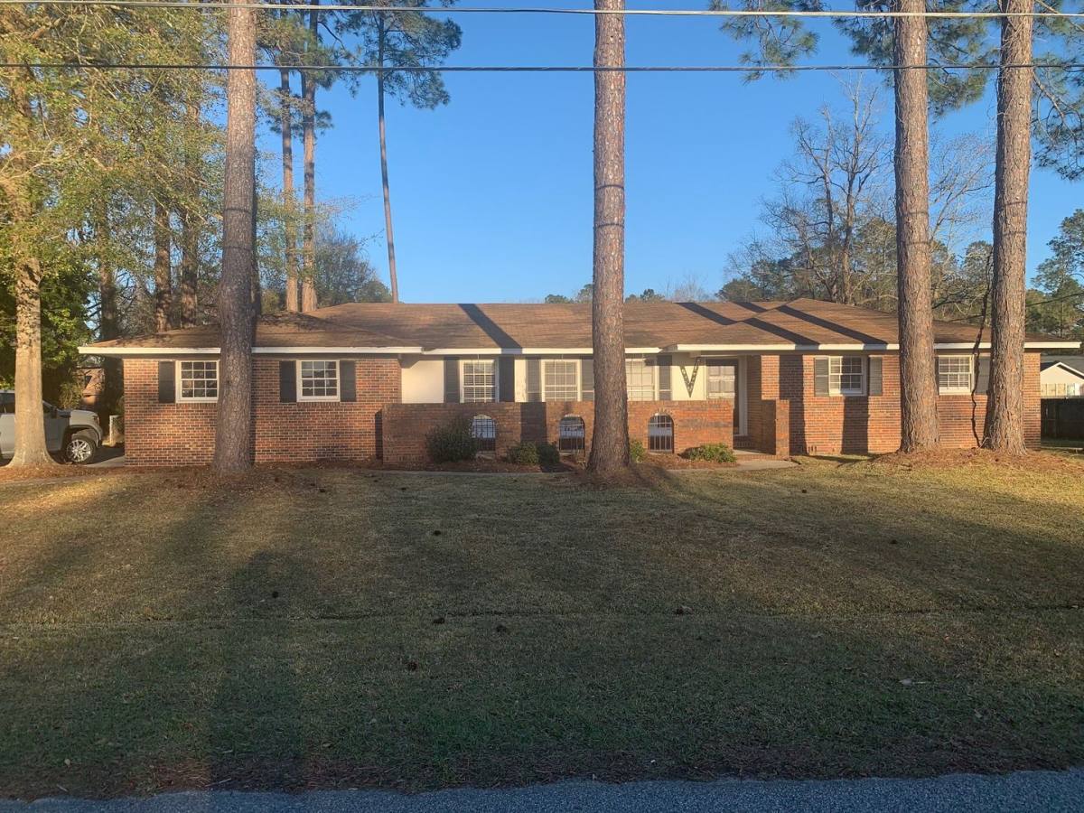 House for rent at 3028 Academy Dr, Valdosta, GA 31605