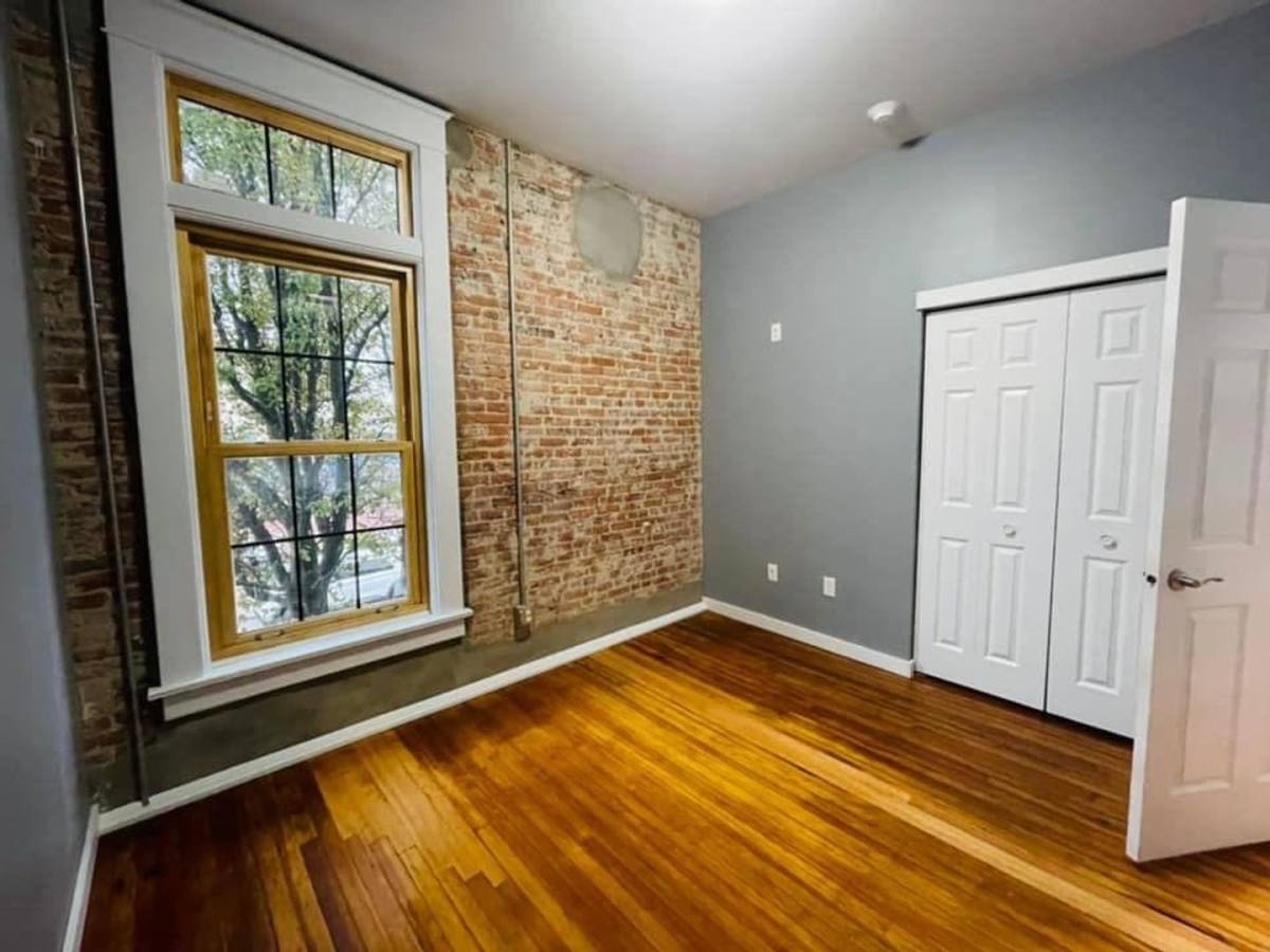 Apartment for rent at 702 Lincolnway, La Porte, IN 46350