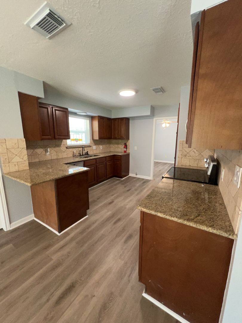 House for rent at 27226 Pyeatt Lane, Conroe, TX 77385