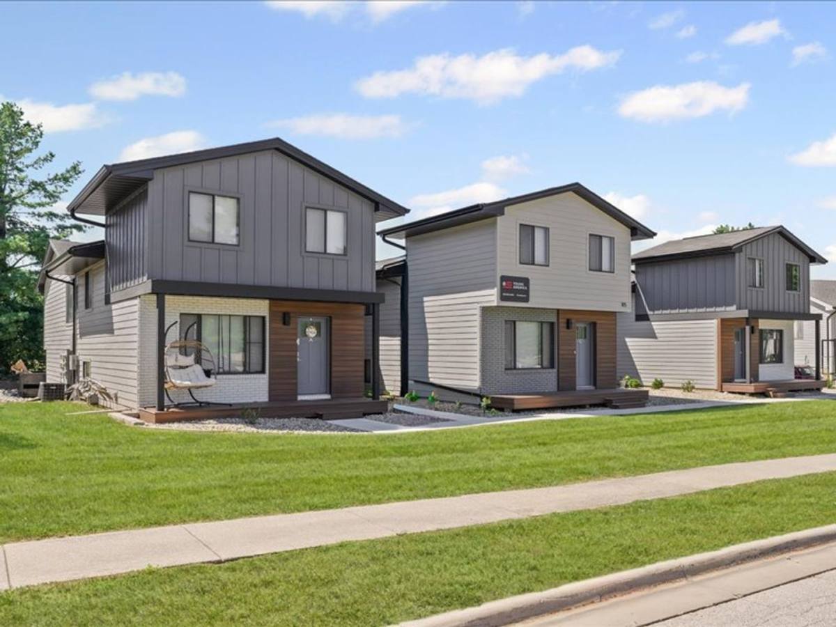 Townhouse for rent at 105 N Orr Dr, Normal, IL 61761