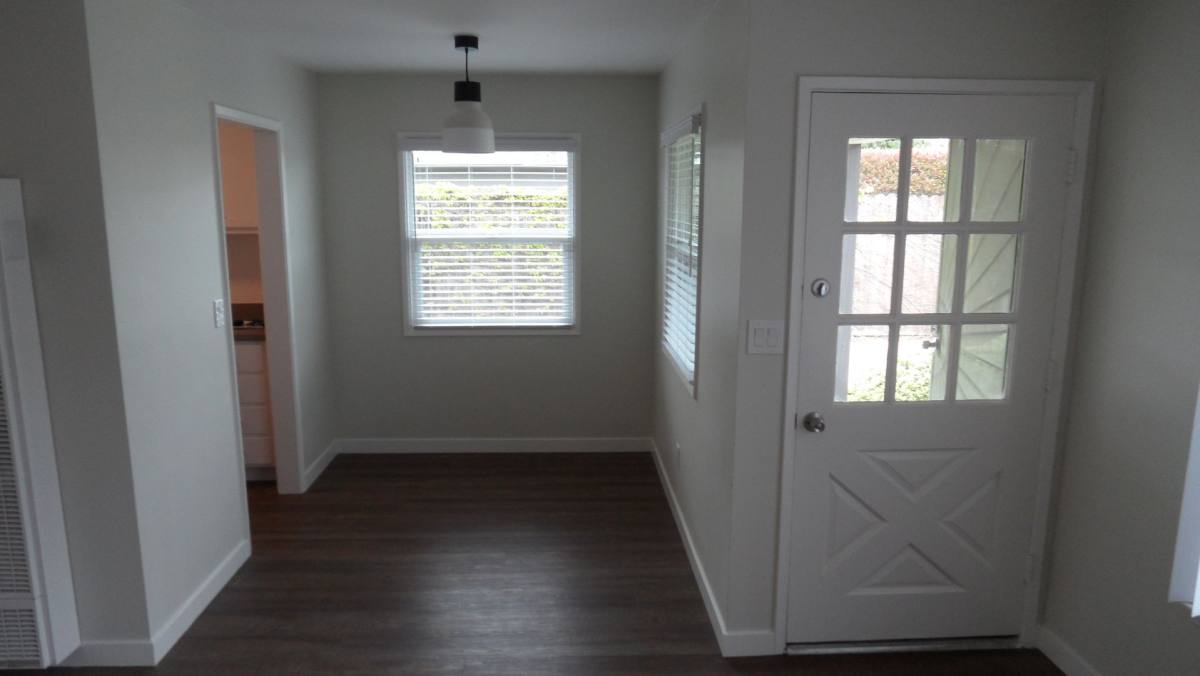 Apartment for rent at 174-178 Monte Vista Ave, Costa Mesa, CA 92627