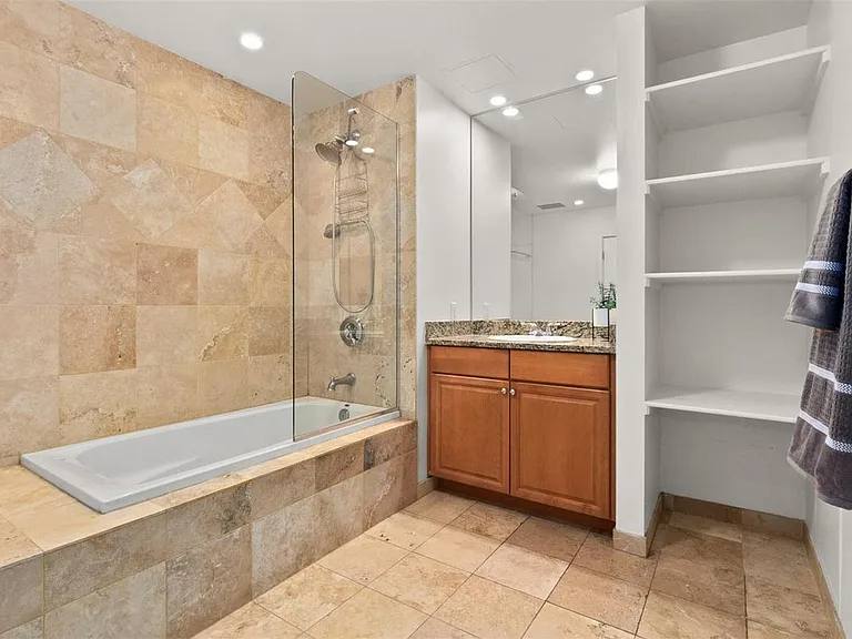 Condo for rent at 975 N Lincoln St #14F-N, Denver, CO 80203