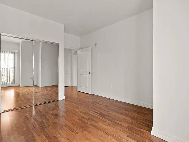 Condo for rent at 975 N Lincoln St #14F-N, Denver, CO 80203