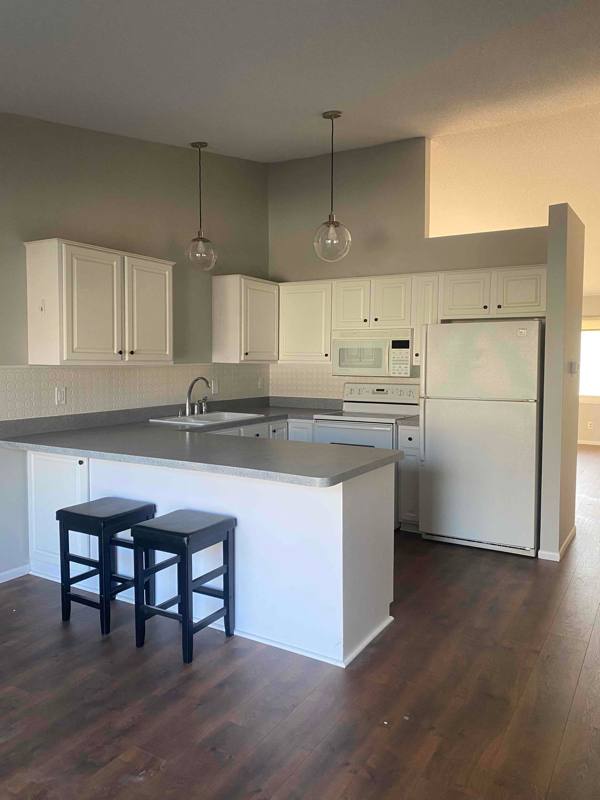 Townhouse for rent at 1419 Arden View Dr, Saint Paul, MN 55112